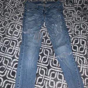 Long Hollister ripped jeans